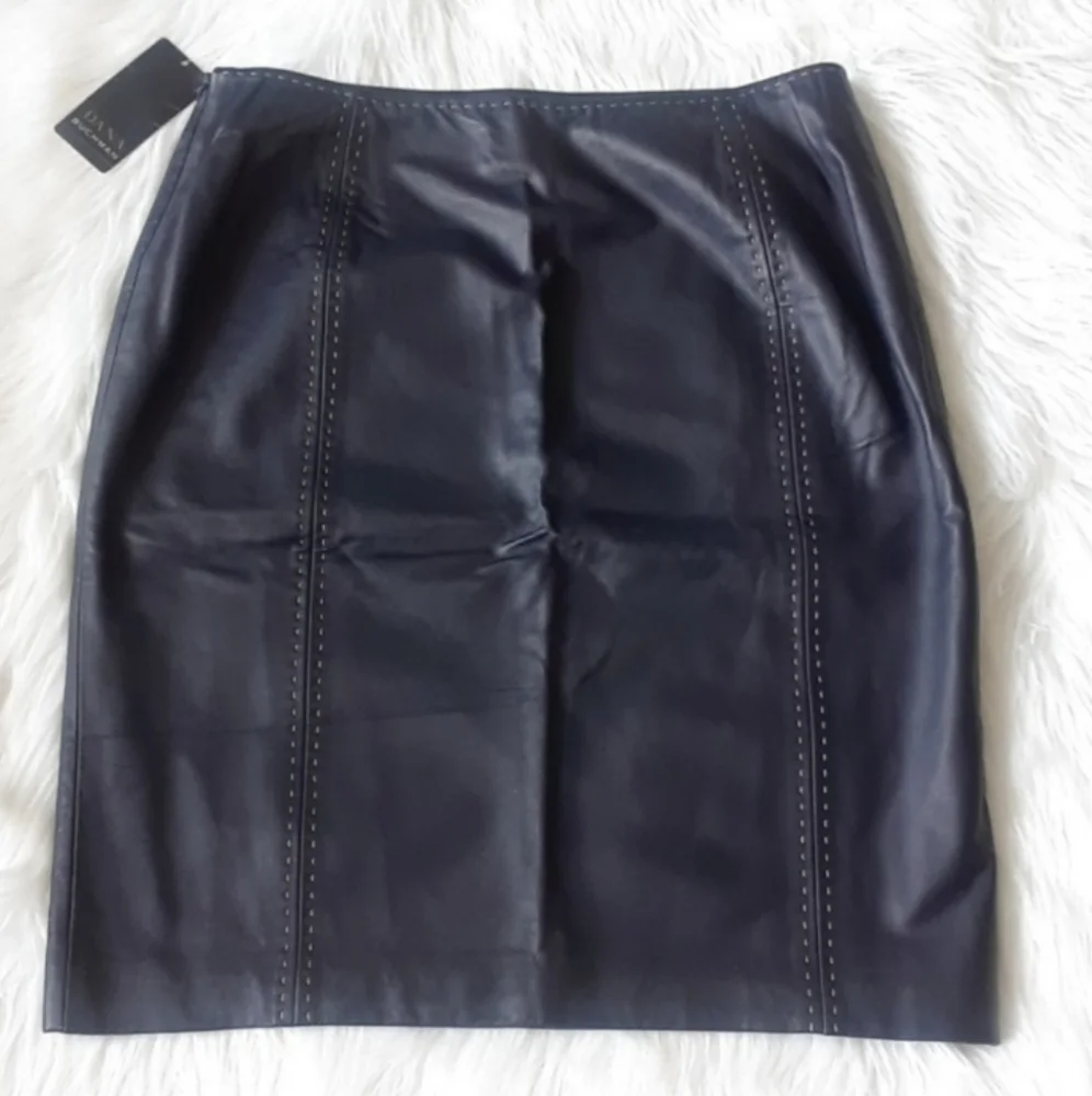 DANA BUCHMAN LAMBS SKIN SKIRT NWT
